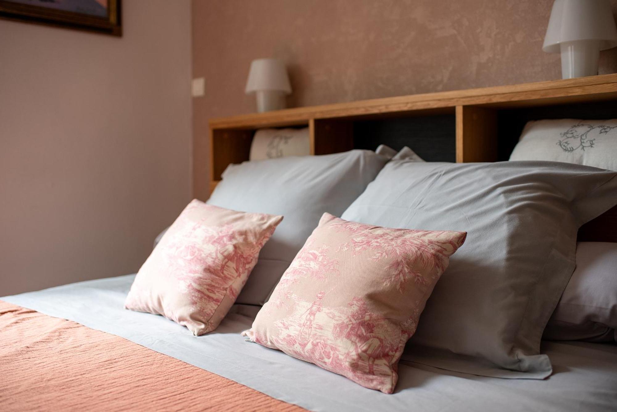 Au Nid De La Madeleine Bed & Breakfast ไกยัก ภายนอก รูปภาพ